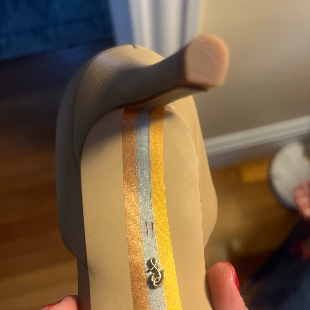Sam Edelman Tan Pointed Toe Heels - Picture 2 of 7
